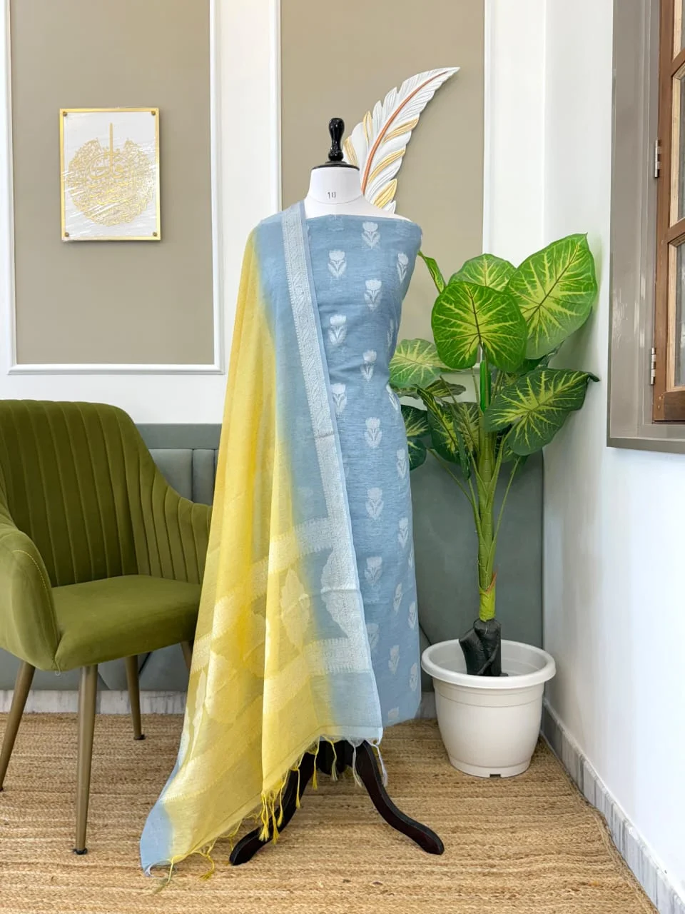 Floral Print Linen Kurta - Powder Blue